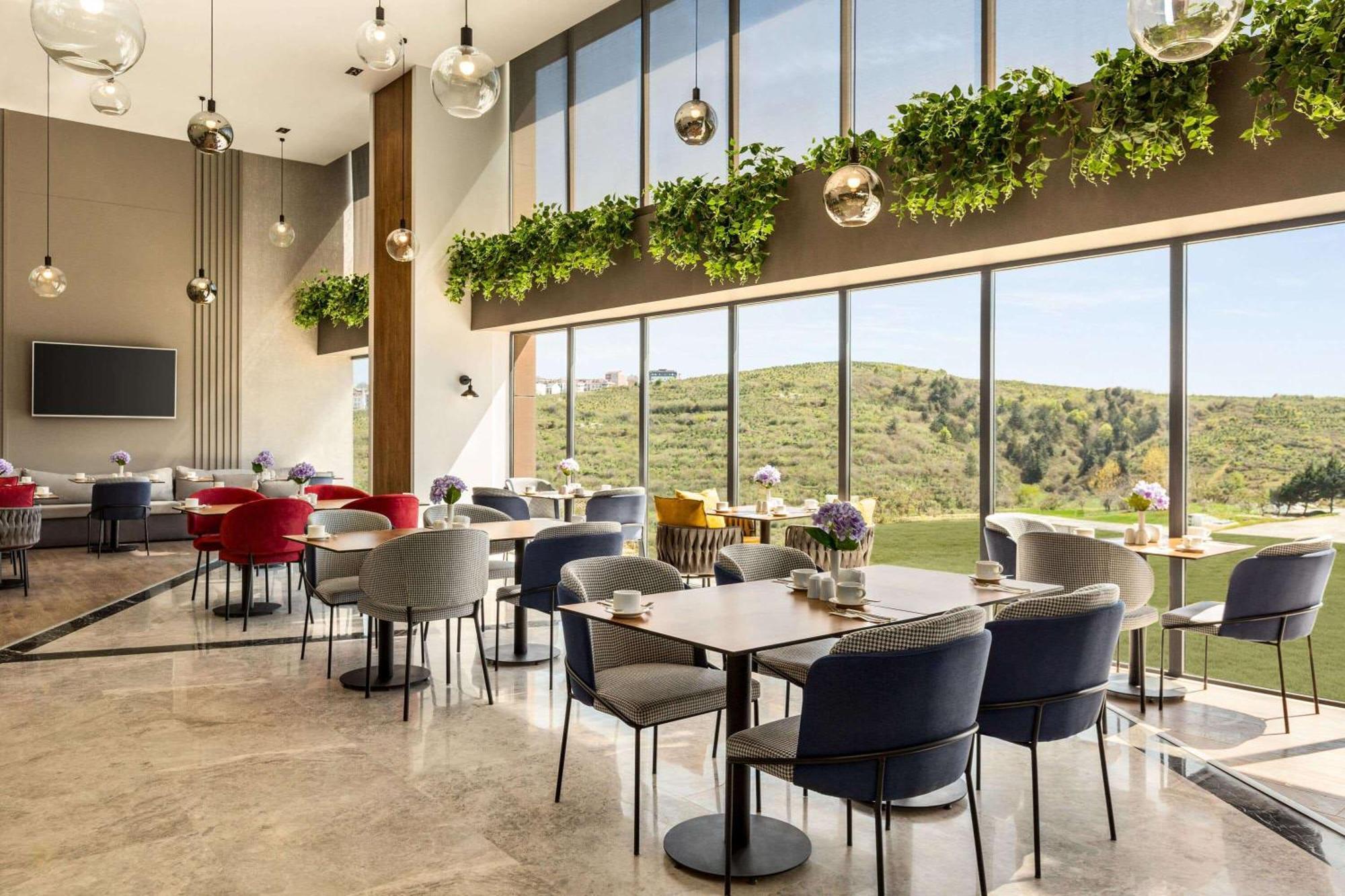 Ramada Encore By Wyndham Istanbul Arnavutkoy Exterior foto